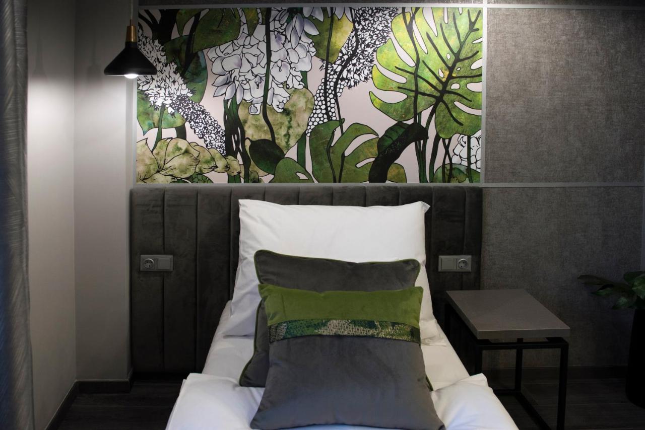Hotel Central Кескемет Екстериор снимка