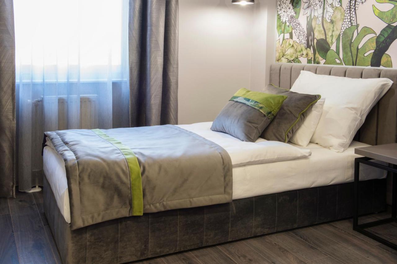 Hotel Central Кескемет Екстериор снимка